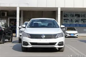 大众朗逸启航版优惠很大，家用代步没问题，不用老盯着宝来传奇图片