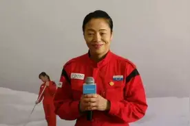保洁阿姨凭借扫地这个工作荣获大奖成“网红”，而且享誉全世界！图片