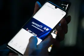 中国移动不再小气了！10年没换号的人，将获得4大专属特权图片