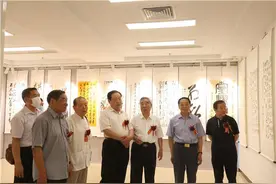 百年春秋风雨路，党旗引领创辉煌大型书画展启帷图片