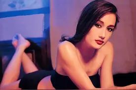 “男神收割机”李美琪，令吴彦祖流泪，让陈冠希难忘，42岁还单身图片