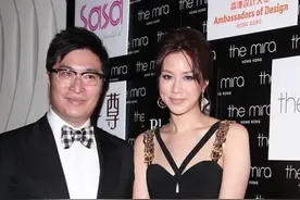 徐子淇有阔太的端庄优雅，穿交叉带黑裙挺高挑，难怪老公移不开眼图片