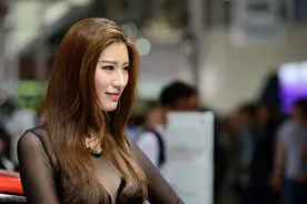 开车也能和女友聊微信？智能化的凯美瑞解放你的双手让你一心二用图片