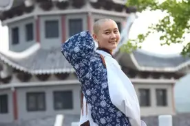 她貌若天仙，985名校高材生，在如花的年龄成为“最美尼姑”图片