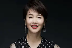 左小青的红尘情史，因美貌与9个男人传绯闻，嫁百亿富商终成空图片