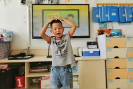 “爸”爱秀出来，天桥区滨河幼儿园开展父亲节活动图片