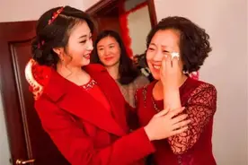 到晚年才发现“儿女双全”的父母，才是最难的，甚至难过双子户图片