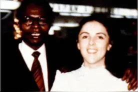 奥巴马混血妈妈才是大美女，穿衣时髦又貌美，用智慧改写儿子人生图片