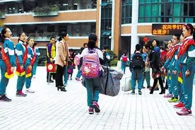 孩子上小学晚一年更好？看完分析你就明白，最该纠结的不是年龄图片