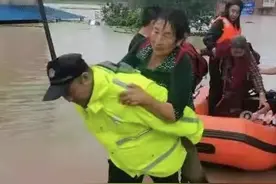 四川达州：全警集结闻汛而动风里雨里守护群众图片