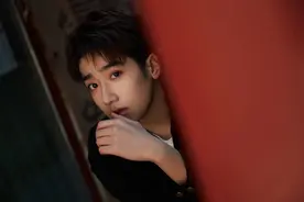 《三千鸦杀》白镜子，《暖暖请多指教》谷立，荧屏新人的圈粉之路图片