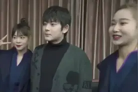 渣男陈翔背叛毛晓彤，三年过去胖成大叔，入职母校遭到网友群嘲图片