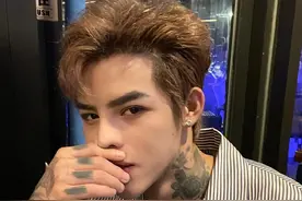 失落的殷世航：靠晒整容过程博眼球，缝满针线的伤口让人看了心紧图片
