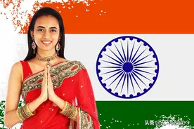 印度战败，她为印度同胞激情高歌；尼赫鲁听后泪流满面，郁郁而终图片