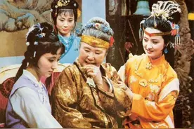 林黛玉进贾府 通过黛玉的眼睛看贾府的豪门世家的气派图片