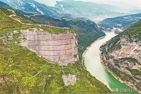 乌江边的“超级工程”给大山危岩穿“钢衣”图片