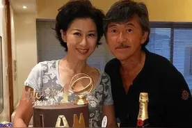 不喜欢孩子的叶倩文，对林子祥子女如亲生般，和继子共庆60岁生日图片