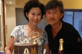 不喜欢孩子的叶倩文，对林子祥子女如亲生般，和继子共庆60岁生日图片