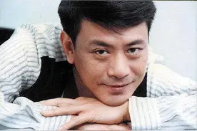 "一代妖男"罗文：70年代走红，黄霑独对他偏爱，徒弟皆成巨星图片