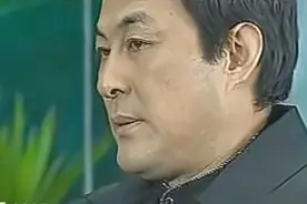 65岁“关公”陆树铭生活窘迫，穿街窜巷接商演，直播带货遭批评图片