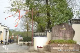 安徽深山里的古村，被誉为“江南第一村”，四根柱子估值12亿图片