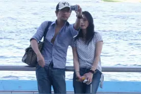 港媒曝苏有朋与经纪人秘婚10年，朋友圈已公开，林心如叫女方嫂子图片