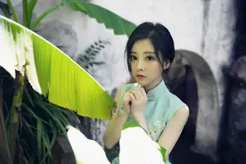 冯提莫肖战顶流巅峰对比《红梅赞》，知乎大佬点评一针见血太真相图片