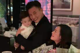 好男人！TVB小生陈山聪为老婆庆生而缺席台庆，一家三口画面温馨图片