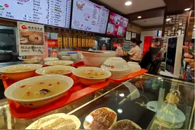 外卖推出半份菜、流食推出大小碗，商家践行“光盘行动”图片