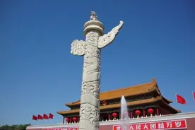 天安门前的四根汉白玉华表：建成已有500年，到底有什么作用？图片