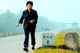 12年前,感动中国的“暴走妈妈”陈玉蓉,为何会陷入“整容风波”?图片