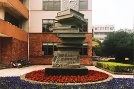 复旦大学：霍格沃兹魔法学校上海分校，终于瞒不住了？图片