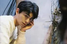 丁禹兮的文艺穿搭，十足的日系文艺男孩图片