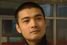 《黑洞》“小芮”芮东兴：不起眼的他，隐藏四个显著特质，不简单图片