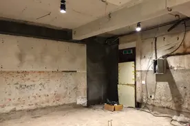 160㎡一层带地下室，水电墙砖韩国夫妻全自己干，10万块完工图片