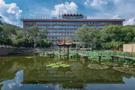 河南高考分数线低，录取率高，发展迅速的几所本科院校图片
