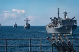 为什么俄罗斯只能是陆权国无法成为海权国？图片