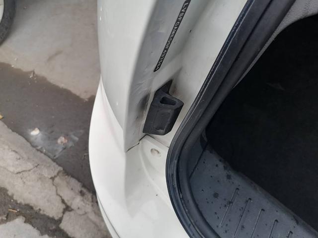 期待已久的经典福克斯两厢版，胖哥已顺利拿下，1.8排量手动挡