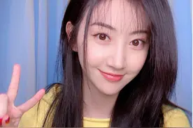 景甜脚伤未愈做甜品，全程在线翻车直喊崩溃，厨艺不及唐嫣杨幂图片