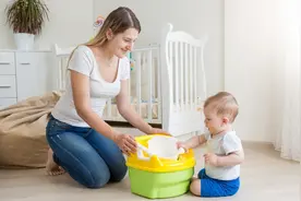 又到夏季断纸尿裤的好时机，你准备好了吗？双胞胎去年一次断成功图片