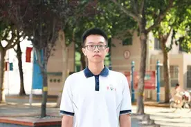 2019年河北考生刘泽乾：高一英语54分，成绩倒数，高考逆袭上北大图片