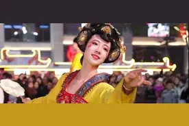 “不倒翁小姐姐”的别样人生——记西安市五一巾帼标兵、西安现代唐人街管理有限公司冯佳晨图片