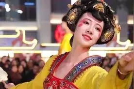 “不倒翁小姐姐”的别样人生——记西安市五一巾帼标兵、西安现代唐人街管理有限公司冯佳晨图片