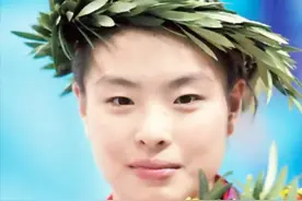 吴敏霞退役后从政事业完美，嫁给央视才子，女儿似天使般可爱图片