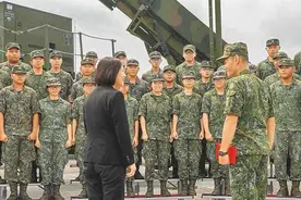 台湾人不知为何而战，学者：年轻人连四个月兵役都逃图片