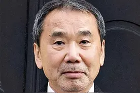 揭秘村上春树：因父亲是侵华日本军，因此拒绝生育和吃中国菜图片