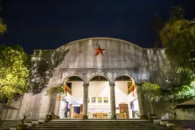 黄山歙县有电影《芳华》的取景地，免门票，成为了一处网红打卡地图片