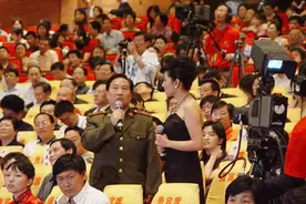 为阵地上那句生死誓约，老兵千里扫墓37年：弟兄们，我又回家了图片
