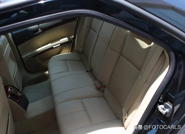 凯迪拉克SLS赛威3.0 V6实拍，外型绝对够霸气，话说也是油老虎？