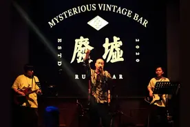 漳州壕老板把旧仓库改造成音乐餐吧！有大福利！今晚这里见图片